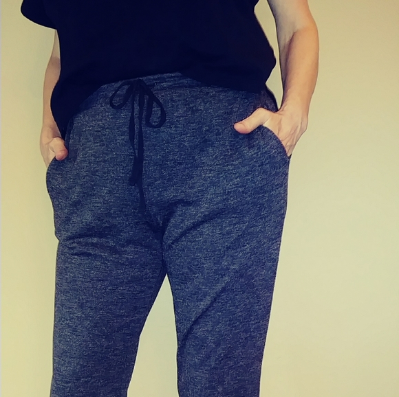 Gray Capri Pants - Picture 6 of 8